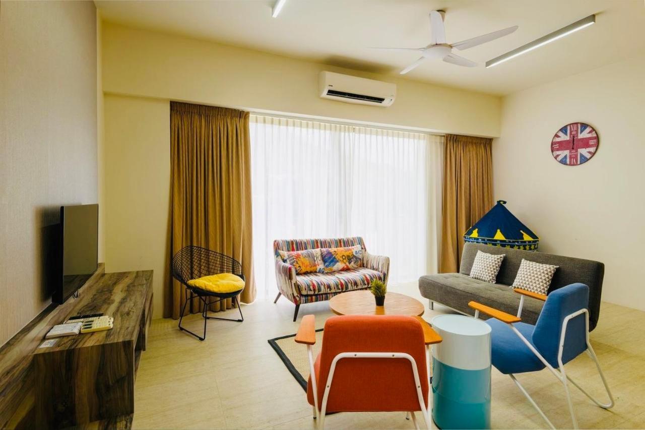 By The Sea Beach Front Apartment Batu Ferringhi Exterior photo