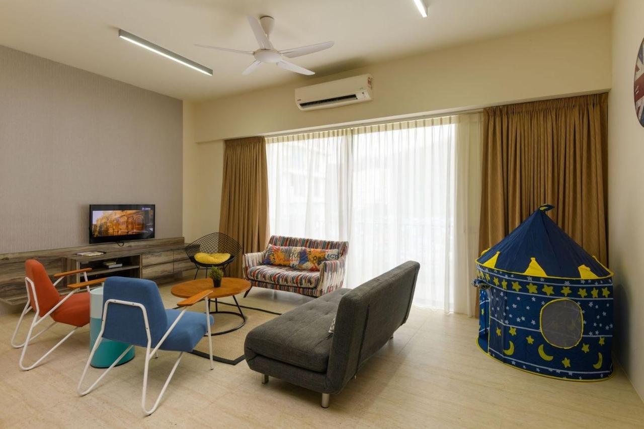 By The Sea Beach Front Apartment Batu Ferringhi Exterior photo