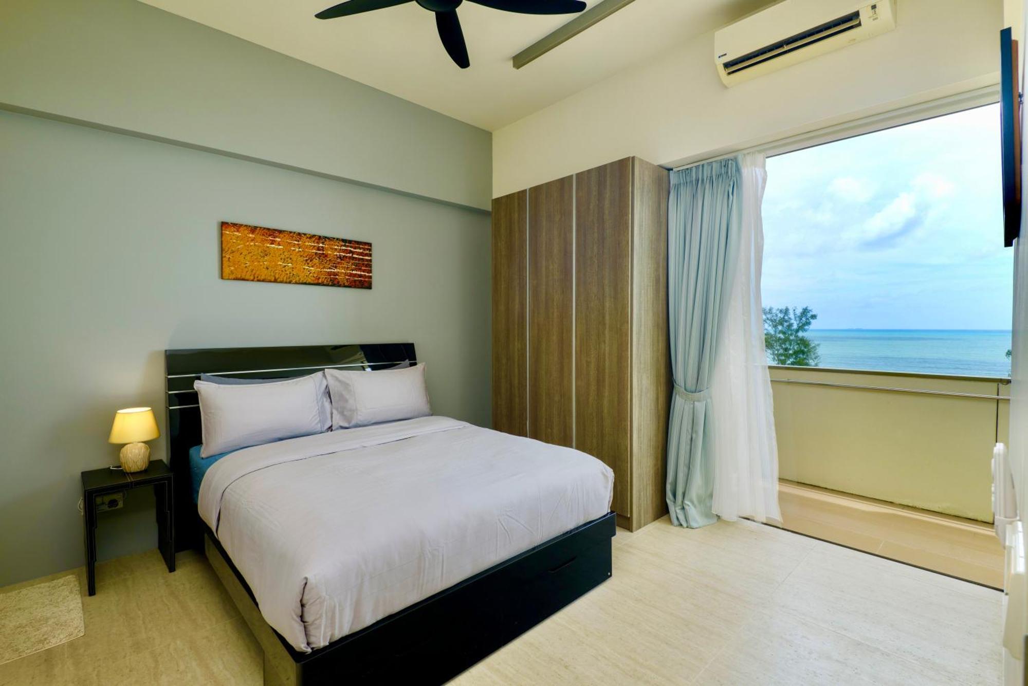 By The Sea Beach Front Apartment Batu Ferringhi Exterior photo