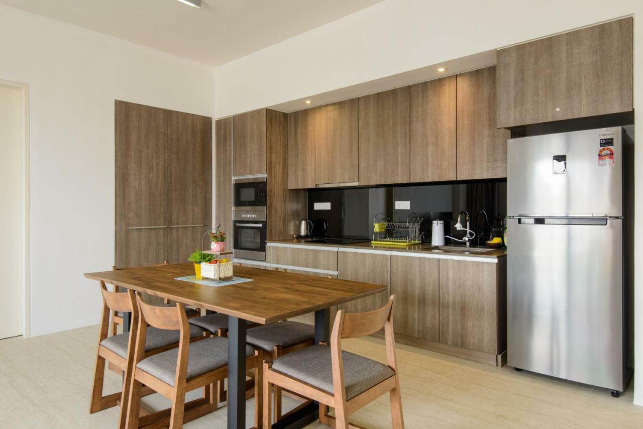 By The Sea Beach Front Apartment Batu Ferringhi Exterior photo