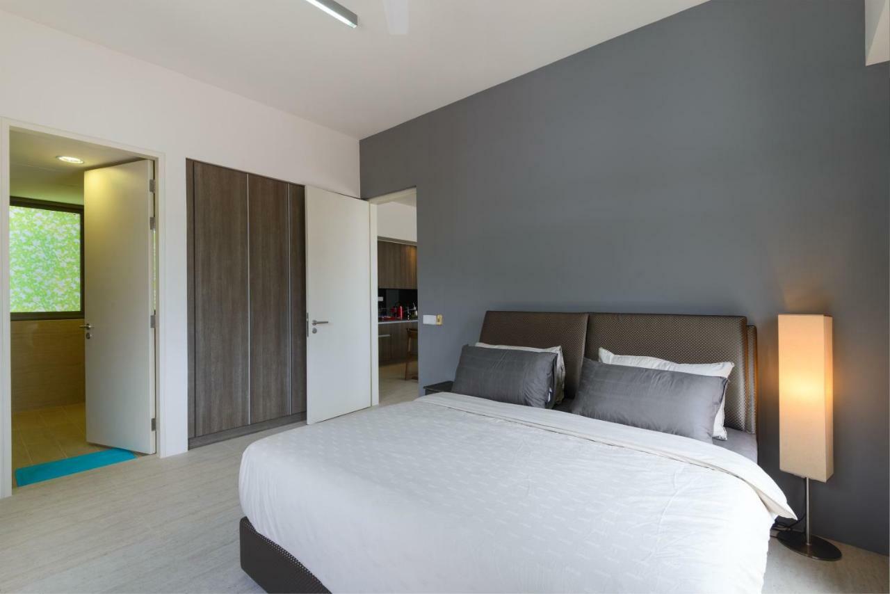 By The Sea Beach Front Apartment Batu Ferringhi Exterior photo
