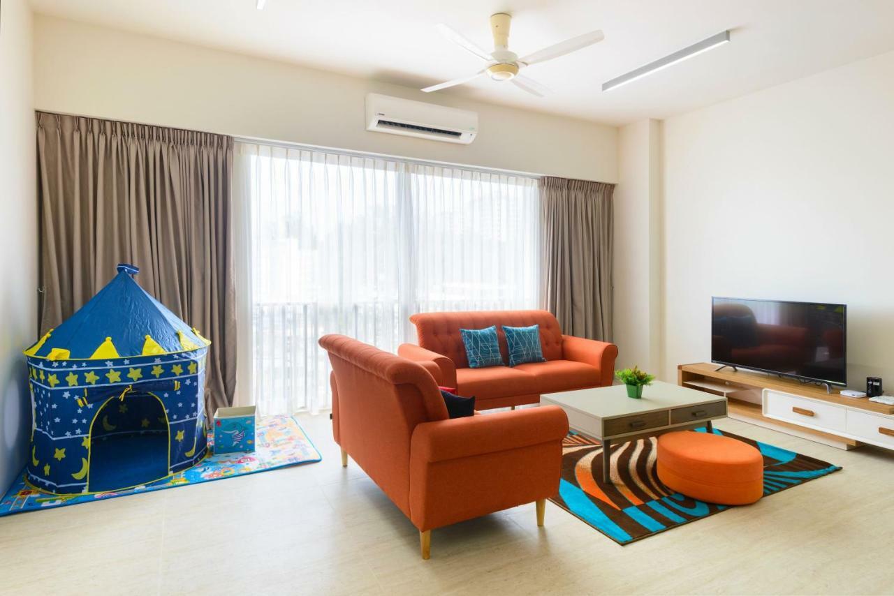 By The Sea Beach Front Apartment Batu Ferringhi Exterior photo