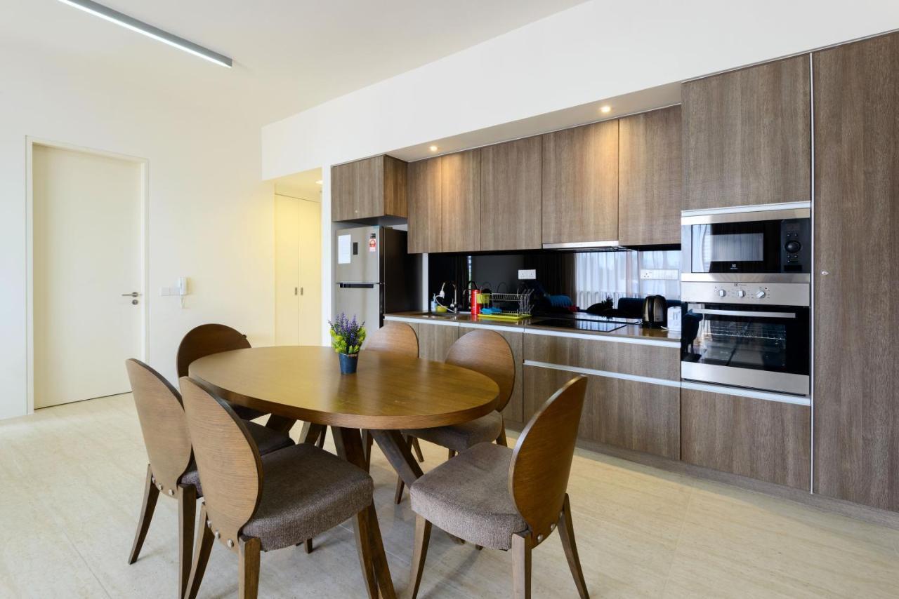 By The Sea Beach Front Apartment Batu Ferringhi Exterior photo